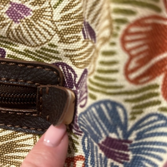 Fossil floral canvas and mixed media shoulder bag - Picture 4 of 14